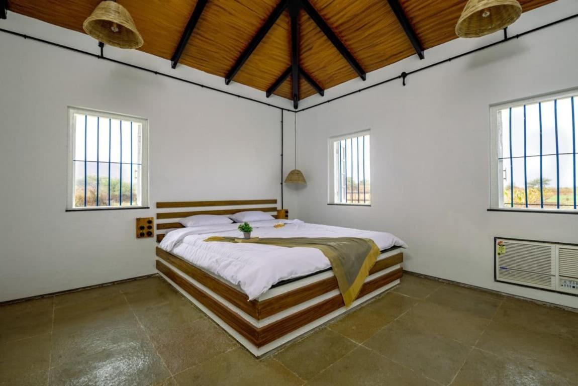 The Earth Farm Villa Nashik Exterior foto